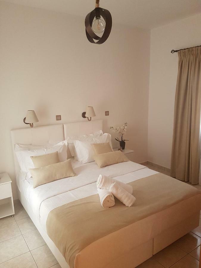 Santorini Family Apartments Kamári 外观 照片