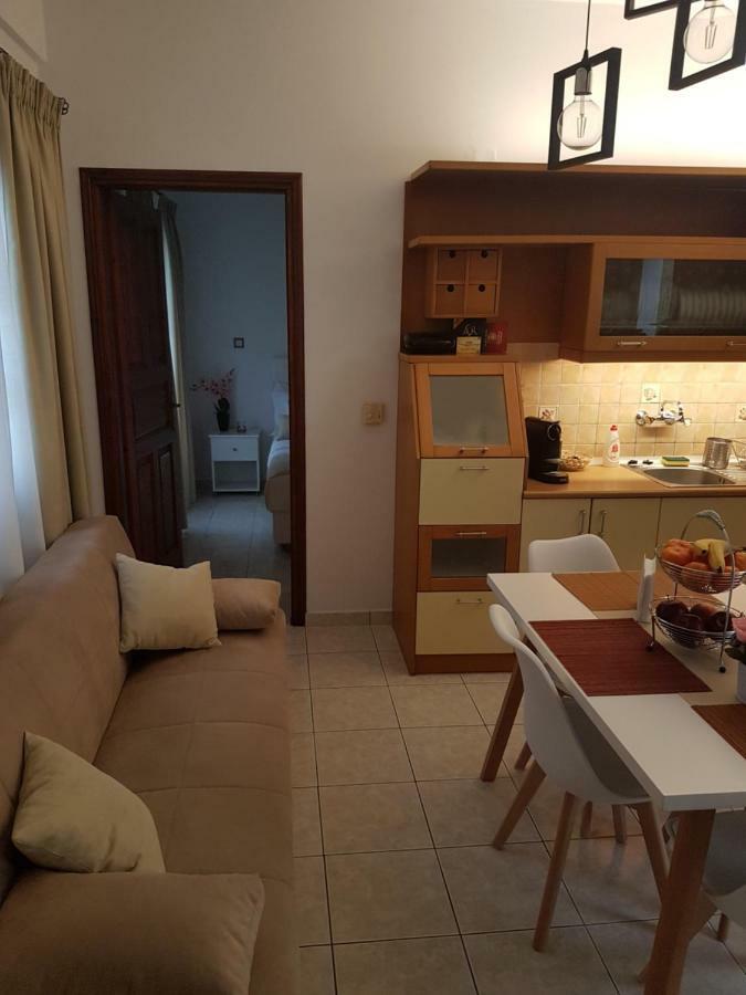 Santorini Family Apartments Kamári 外观 照片