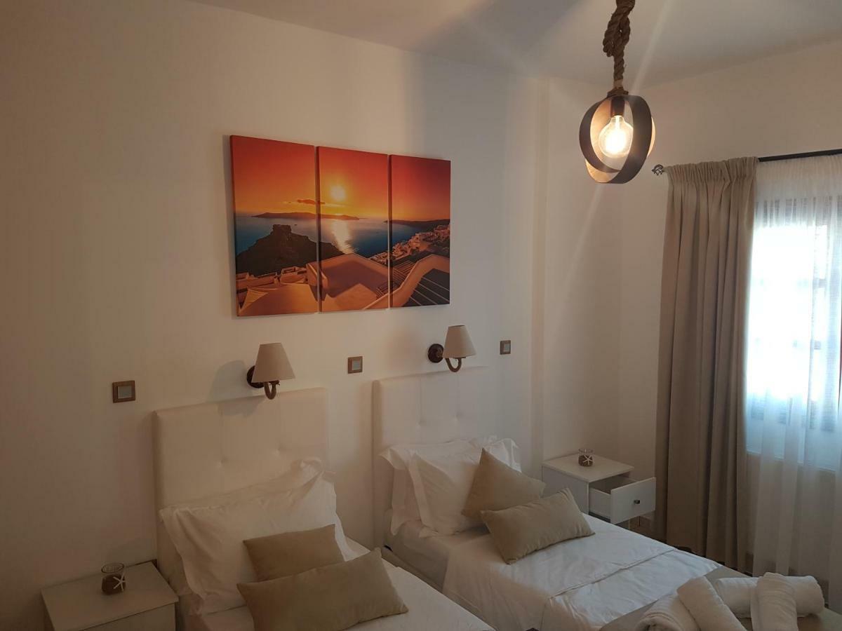 Santorini Family Apartments Kamári 外观 照片